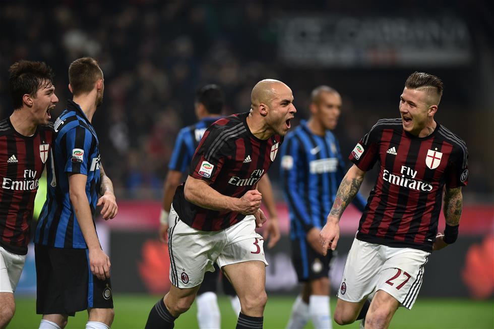 [NBA]科林斯活力十足 飞身暴扣势大力沉