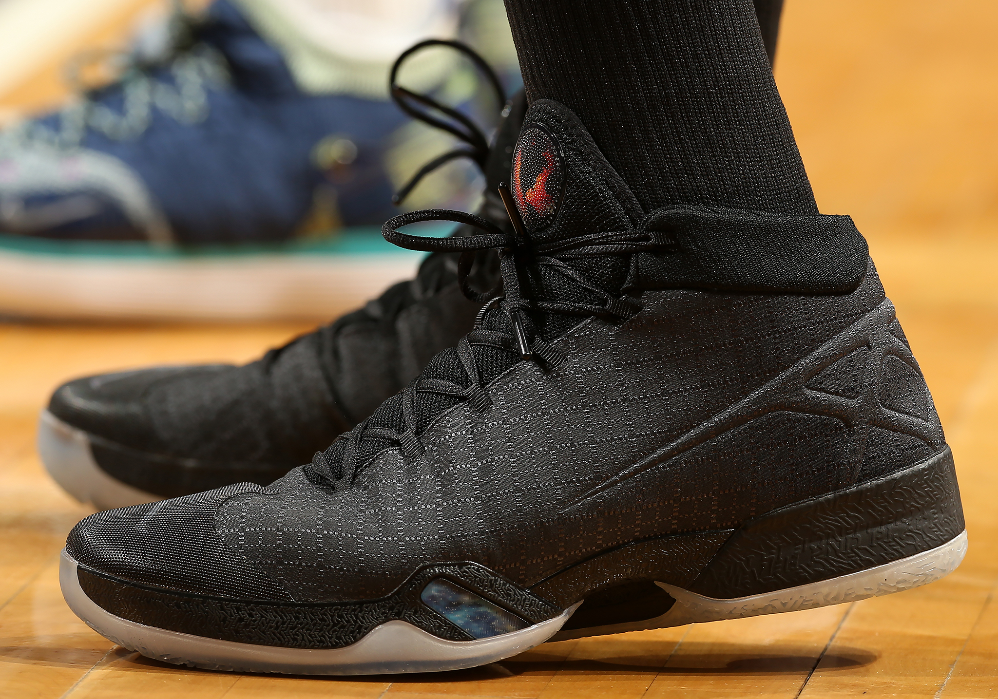 中的洗钱与 中的洗钱与