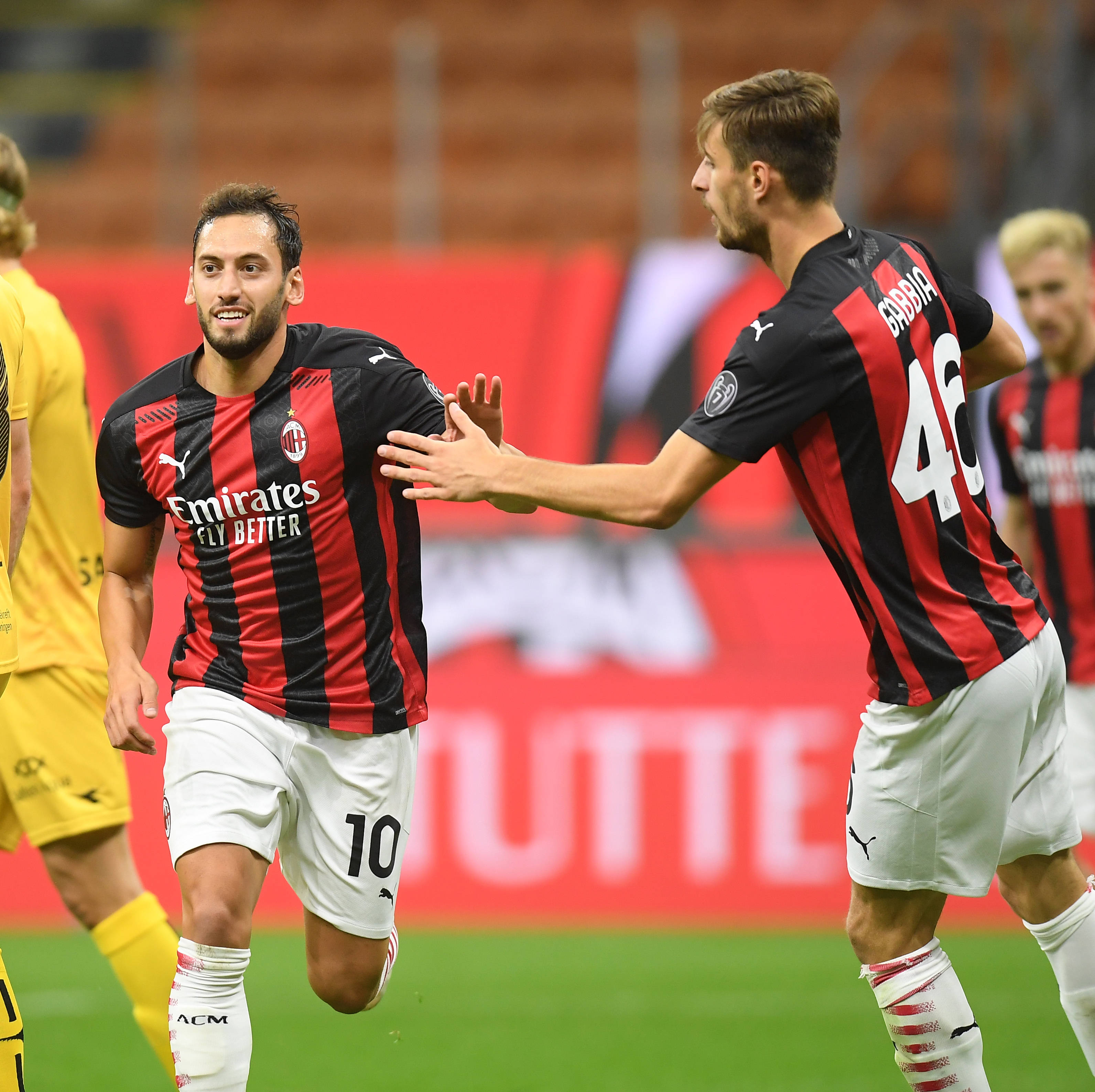 库珀-弗拉格对爵士比赛打破勒布朗-詹姆斯新秀纪录